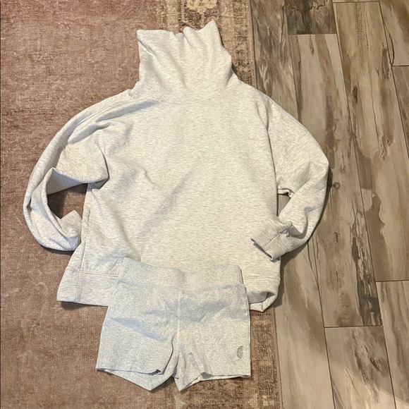 Free People bike short set - Picture 1 of 3